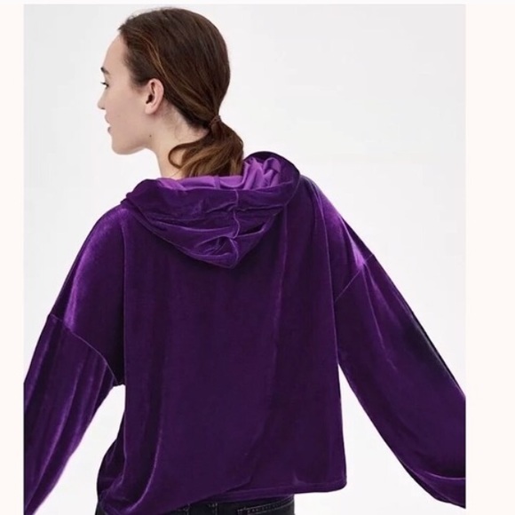 Purple velvet hoodie - Picture 2 of 4